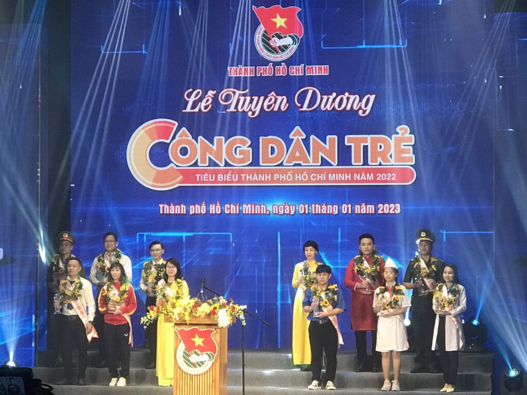 Công Dân Trẻ