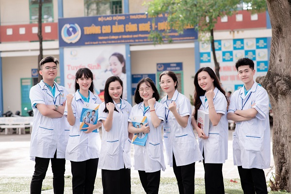 y dược
